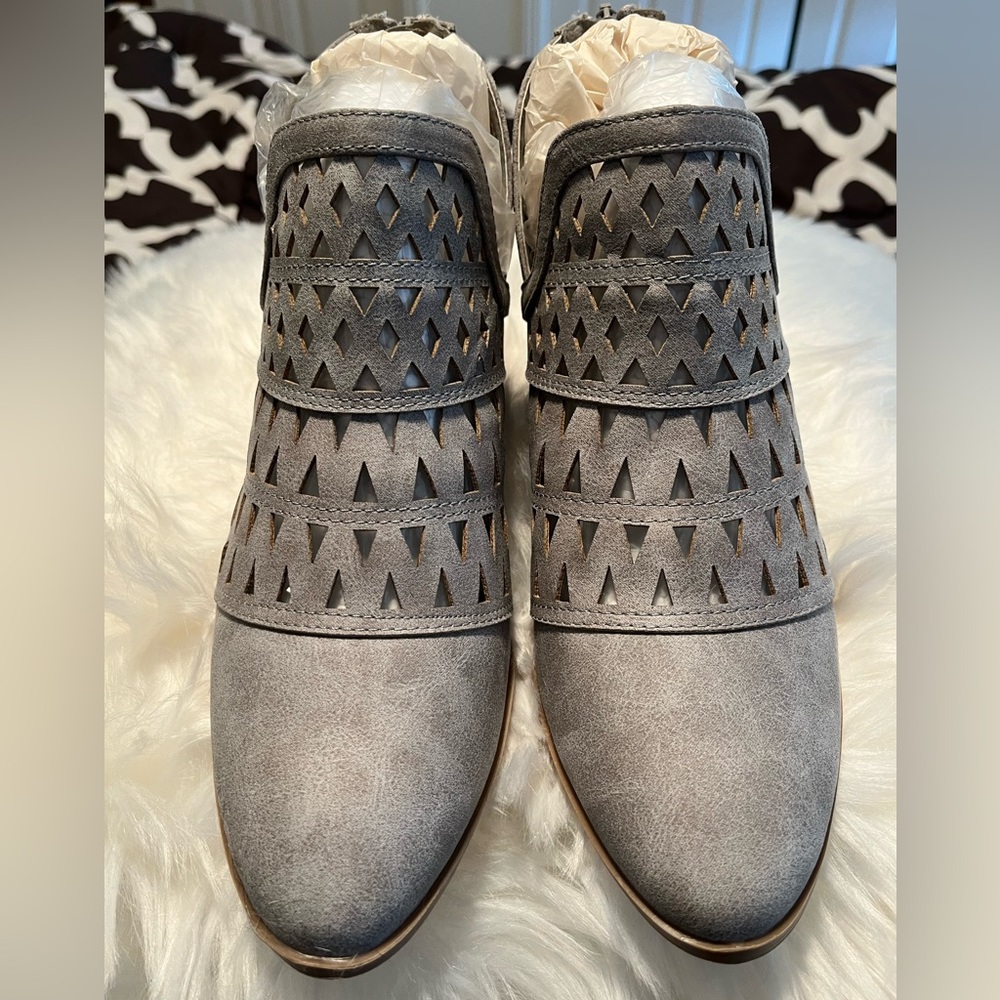 NEW Maurice’s Booties - Picture 2 of 4